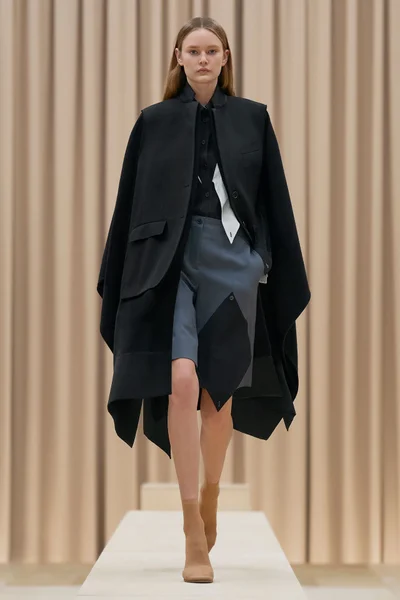 Look 32